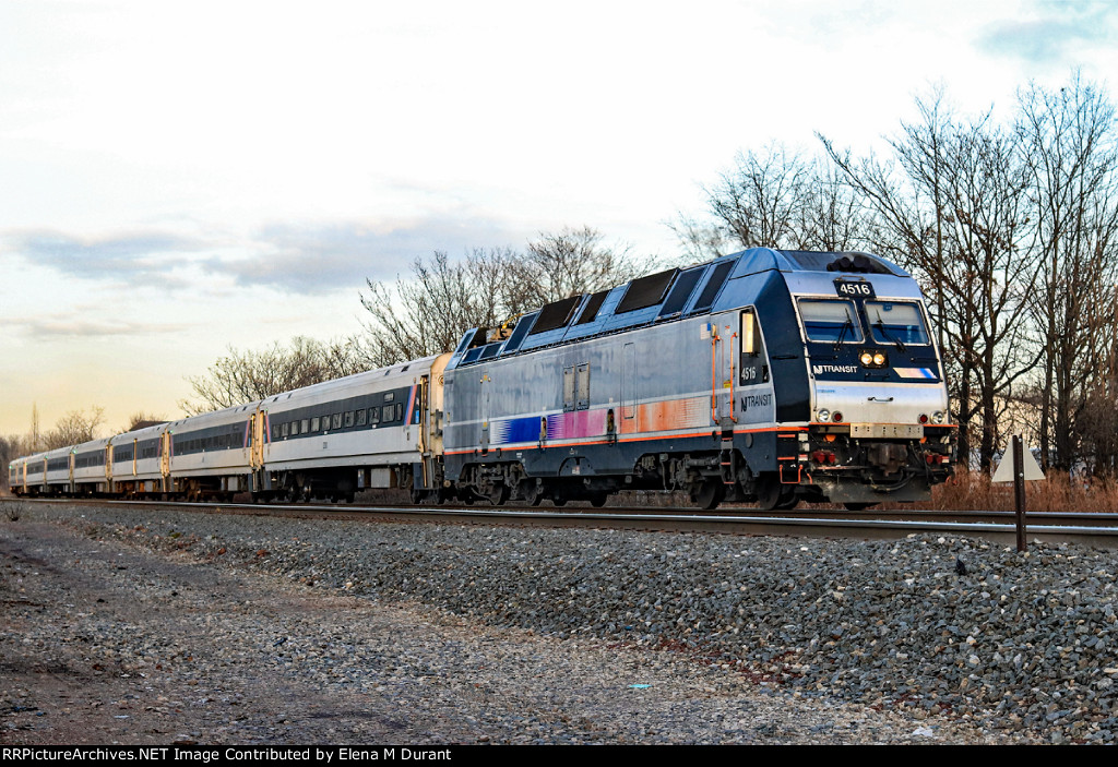 NJT 4516 on train 5733